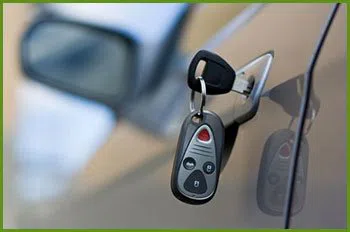 Neighborhood Locksmith Services Milwaukee, WI 414-458-0051 - 18-car-unlock