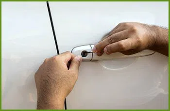 Neighborhood Locksmith Services Milwaukee, WI 414-458-0051 - 21-car-locksmith